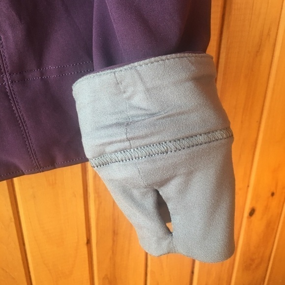 𝅺mountain Hardwear  softshell jacket - Picture 5 of 7